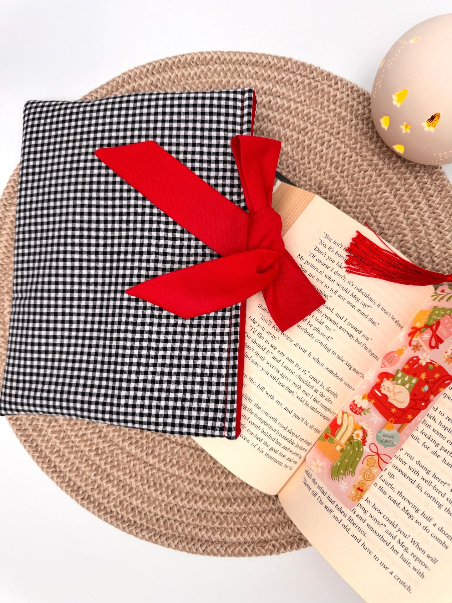 Bookish Christmas Bookmark